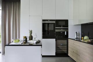 Apartament na Mokotowie otoczony zielenią
