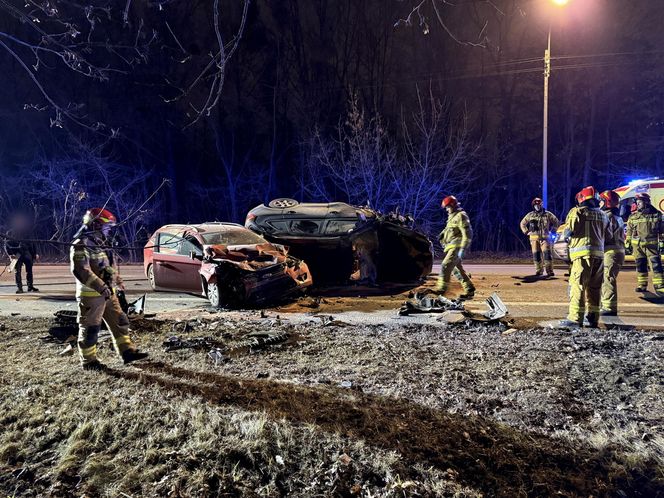 Zderzenie z udziałem trzech samochodów