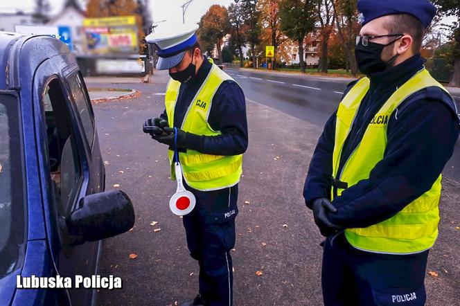 Sprawdź światła zanim zrobią to policjanci! Kontrole drogowe w całej Polsce
