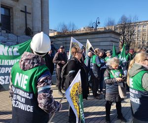 Górnicy protestowali pod ministerstwem przemysłu w Katowicach przeciwko likwidacji KWK Bielszowice