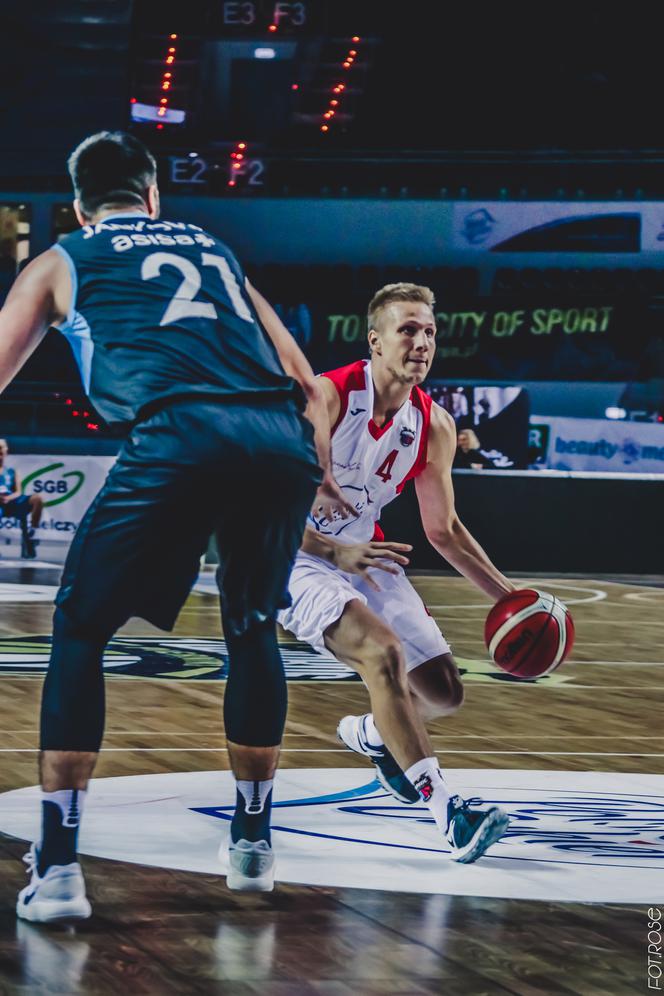 Polski Cukier Toruń - Estudiantes Madryt 60:68