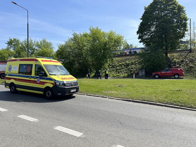 Rowerzysta potrącony przez pociąg Intercity. Zginął na miejscu. Dramat na stacji Warszawa ZOO