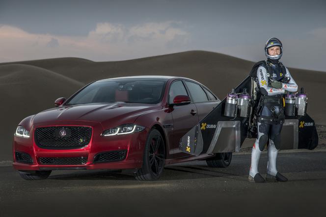 Jaguar XJR
