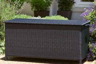 Skrzynie na zewnątrz - JYSK