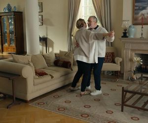 Barwy szczęścia, odcinek 3178. Józefina (Elżbieta Jarosik), Andrzej (Leon Charewicz)