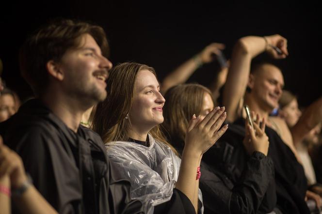 Tłumy na piątkowych koncertach podczas OFF Festivalu