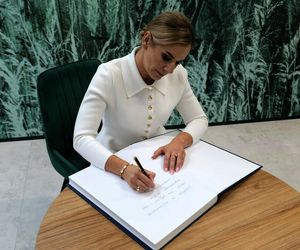 Marta Nawrocka śpiewała i gotowała z seniorami w Stalowej Woli