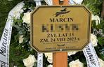 Marcin zmarł na placu zabaw. Morze łez na pogrzebie 13-latka. Tak pożegnali go przyjaciele z klasy