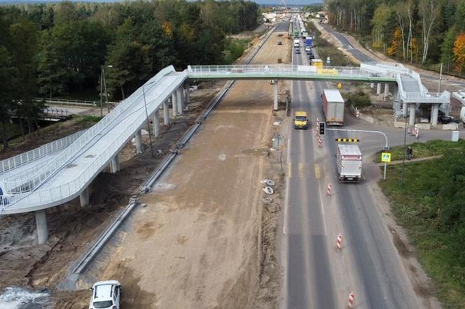 Kładki pieszo-rowerowe nad remontowaną DK1 w Dąbrowie Górniczej