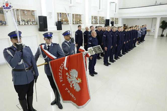 Nowi funkcjonariusze lubelskiej policji. 24 mężczyzn i 5 kobiet wypowiedziało słowa przysięgi