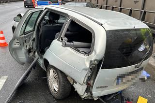 Katastrofa na Wisłostradzie! Samochodowe domino zakończyło się potrąceniem dwóch osób! 