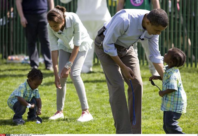 Barack Obama toczy jaja w Białym Domu 