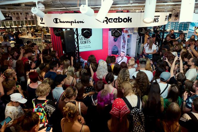   Tłumy fanów w sklepach CCC podczas Game Garage Playoffs