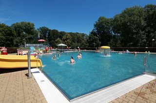 Wandzianka jest jedynym odkrytym basenem w Krakowie. Ile kosztują bilety?