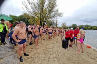 Tak wyglądało rozpoczęcie sezonu morsowego na Bagrach. Pogoda w tym roku nie stanowiła wyzwania