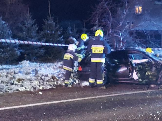 wypadek w Parszowie 11.02.2022