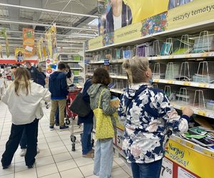 Dostaniesz 300 zł na wyprawkę szkolną z ZUS. Nie przegap terminów