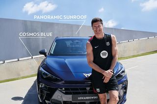 Robert Lewandowski z nowym autem służbowym. Taki sam model wybrał Wojciech Szczęsny