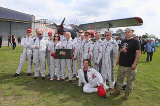 Odlot załogi Romualda Koperskiego na trasie Warszawa - Tokio - Warszawa 