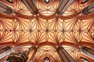 Niesamowite miasteczko nad Zalewem Wiślanym. Historia i magia w jednym miejscu