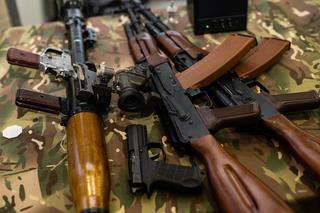 Polskie MSWiA przekaże ukraińskiej Gwardii Narodowej „tysiące karabinów maszynowych, miliony sztuk naboi”