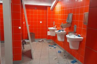 Starty po meczu Widzew - Lech. Tak bandyci zdemolowali stadion!