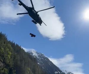 Przygniótł go 300-kilogramowy głaz i żyje! Zobacz zdjęcia z akcji ratunkowej