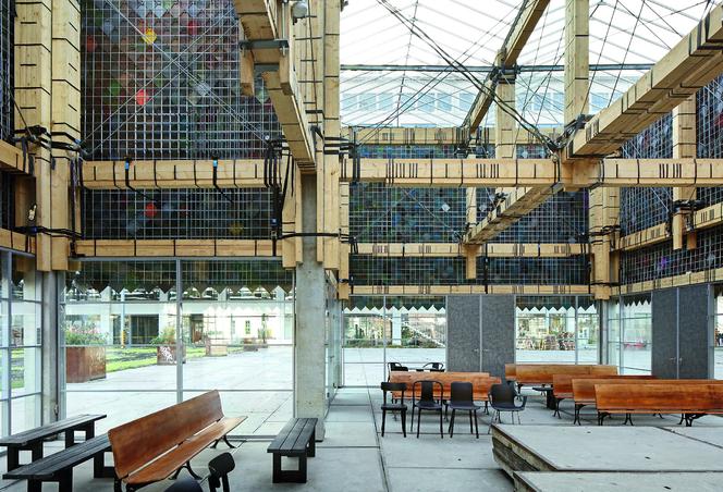 Architektura materiałów wypożyczonych