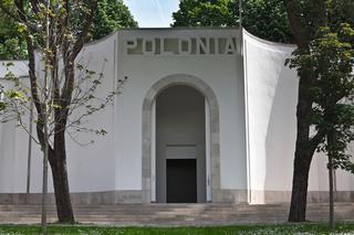 „Datament” – Pawilon Polski w klatce