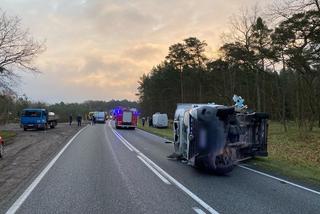 Karambol w Przyłubiu. Na drodze śmierci zderzyły się auta osobowe i bus. PRZERAŻAJĄCE zdjęcia