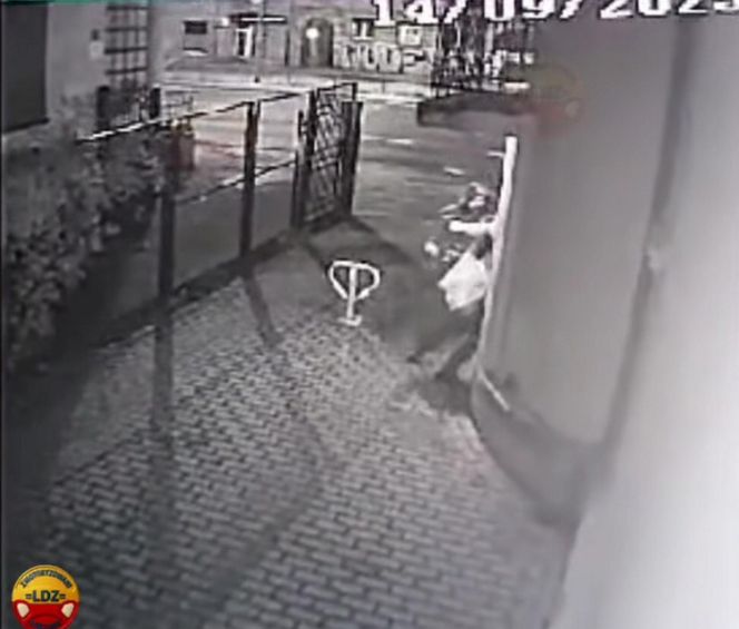 Bandzior napadł panią Natalię i zaczął ją dusić. Kobieta pogoniła drania
