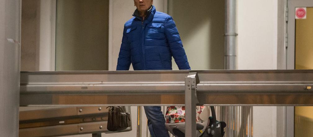 Karol Strasburger odebrał żonę i corkę ze szpitala 