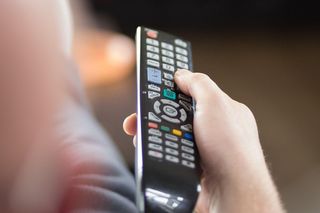 Nadchodzą wyłączenia sygnału TV.  Czarny ekran w Białymstoku, Częstochowie i Wrocławiu. Jakie inne miasta są zagrożone