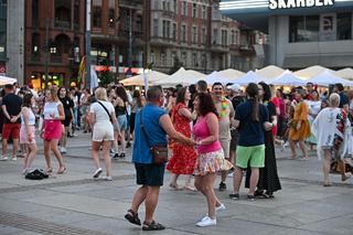 Potańcówka na katowickim rynku