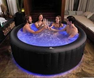 Jacuzzi na taras i do ogrodu. Zobacz modne modele