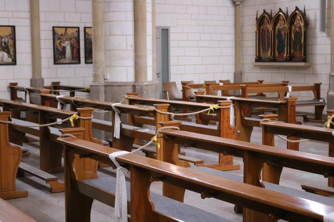 Kościoły zamknięte w Wielkanoc? Ile osób będzie mogło być na mszy? Limity wiernych