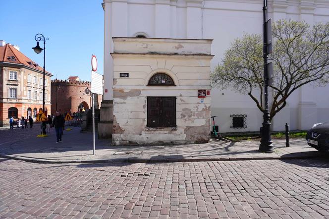 Najmniejszy budynek w Warszawie - Długa 1