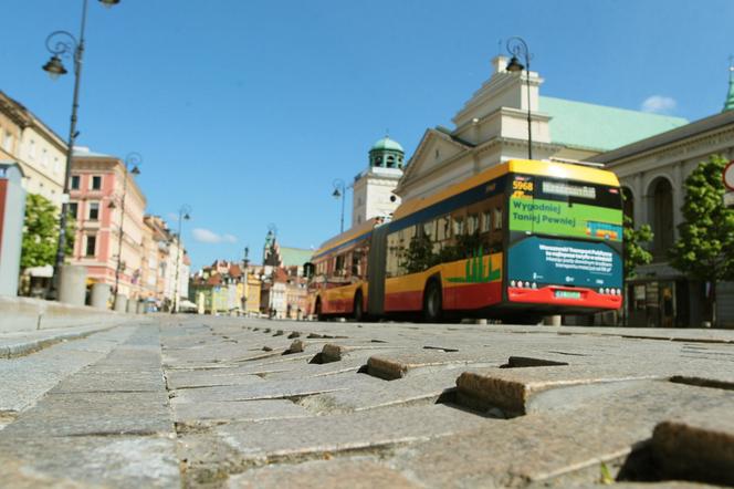Drogowcy wybrali wykonawcę remontu Krakowskiego Przedmieścia. Potrwa 8 miesięcy!
