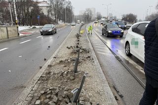 Stalowe liny wychłostały przejeżdżające samochody