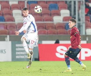 Orkiestra górnicza zagrała jak za dawnych lat, Górnik Zabrze również. Lech Poznań na kolanach