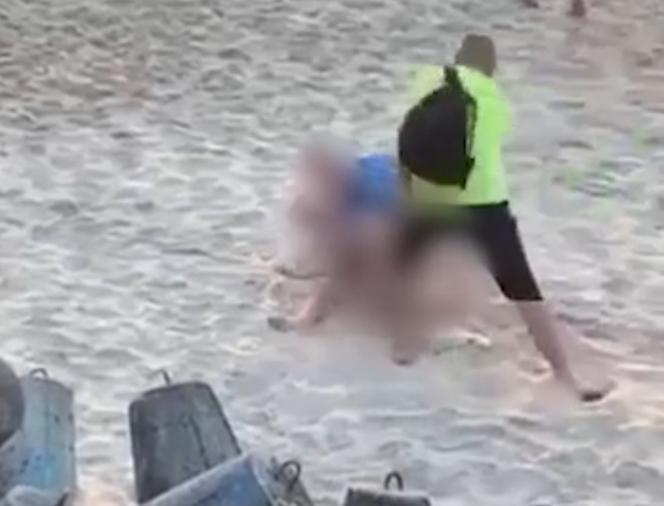 Seks na plaży w Mielnie