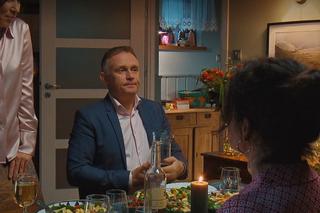 M jak miłość odc. 1709. Marysia (Małgorzata Pieńkowska), Artur Rogowski (Robert Moskwa), Maja Łaniewska (Ewa Tucholska), Tomasz (Mateusz Dewera)	