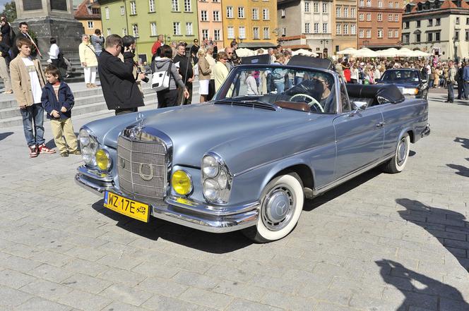 Parada Mercedesów w Warszawie 