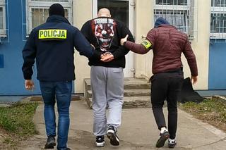 Nalot policjantów z Torunia na mieszkanie na Bydgoskim Przedmieściu