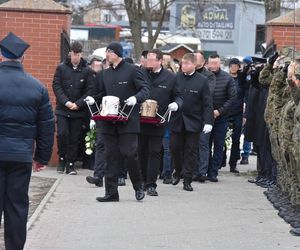 Tłumy żegnały młodego burmistrza i jego ojca