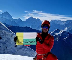 Szymon Jaskuła wspina się na Mount Everest