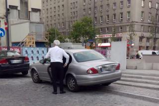 ADAM SZEJNFELD ŹLE PARKUJE