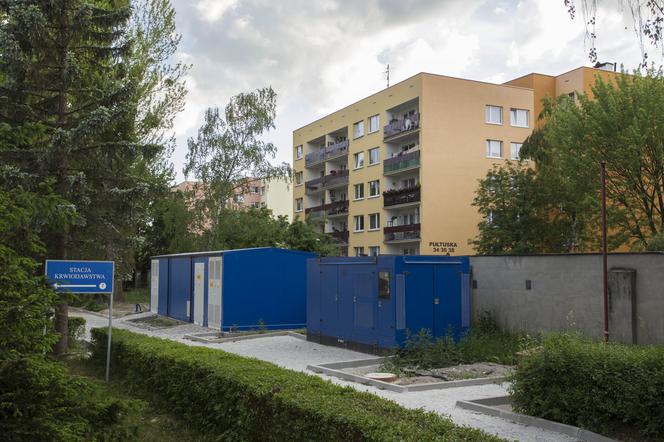 NIE MOGĄ SPAĆ, BO HUCZY I BUCZY. TRANSFORMATOR POWODUJE BEZSENNOŚĆ U TYCH MIESZKAŃCÓW.