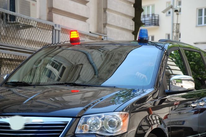 Agenci CBA weszli do PKOL. Trwają przeszukania, zabezpieczane są dokumenty Radosława Piesiewicza