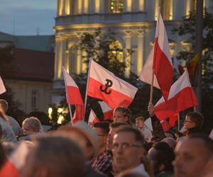 Warszawa śpiewała dla powstańców. Jesteście naszą dumą!